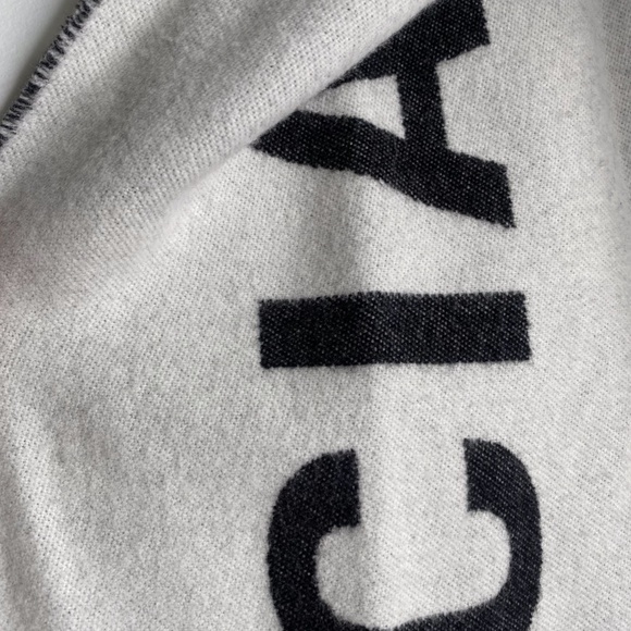 Balenciaga jacquard logo scarf black and white extra long - Picture 3 of 4